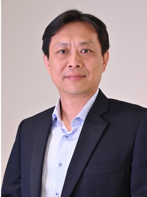 吳哲宏教授兼系主任